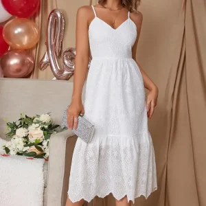 Robe mariage bohème blanche à fines brides