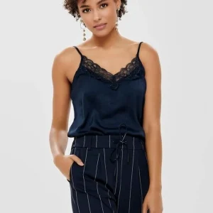 Top détails dentelle - Sky Capstain