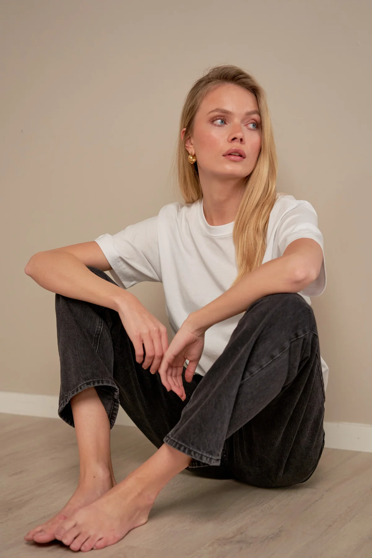 The Original Performance Mom Jeans - Denim noir délavé – Image 2