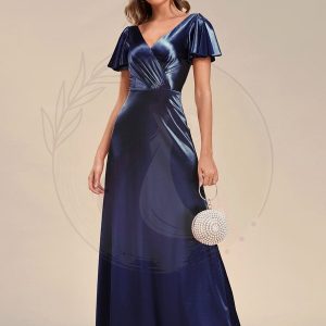 Robe de soirée en satin à manches volantées et col en V