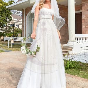 Robe de mariée en tulle en dentelle avec bretelles et ceinture à sequins