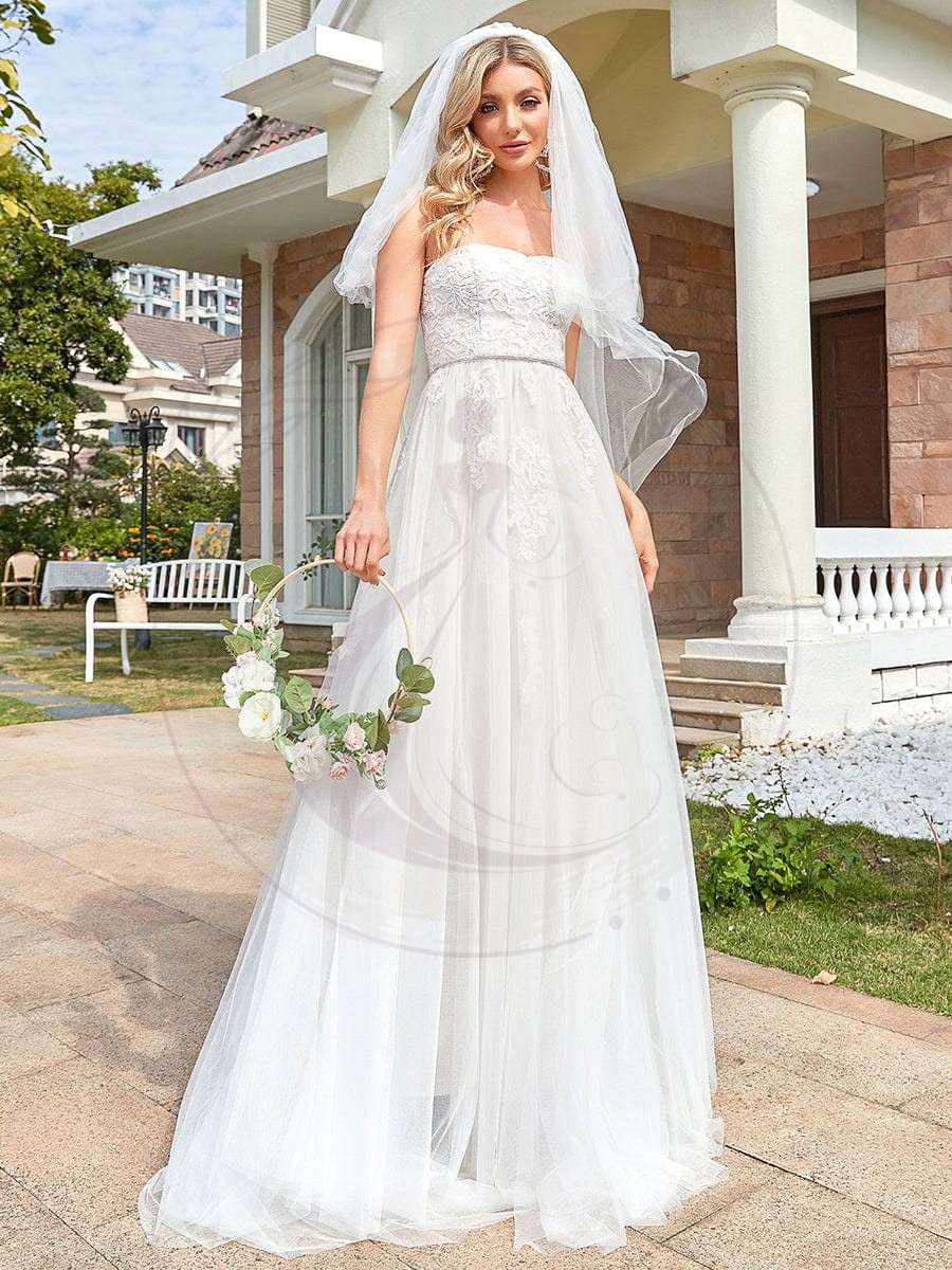 Robe de mariée en tulle en dentelle avec bretelles et ceinture à sequins