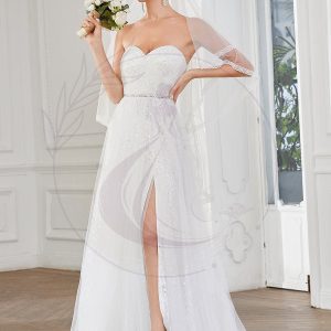 Robe de mariée fendue sur le côté sans manches en dentelle