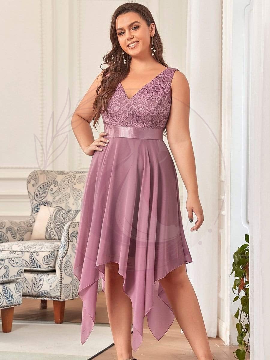 Superbe Robe mariage invitée en dentelle et en mousseline de soie à col en V de grande taille – Image 9