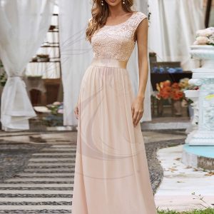 Robe mariage invitée longue en dentelle sans manches