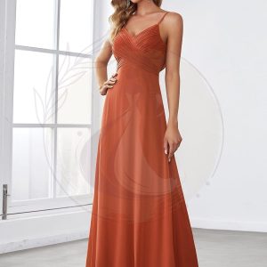 Robe de demoiselle d’honneur drapée au dos avec décolleté en cœur