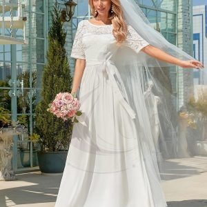 Robe de mariée simple en mousseline à demi-manches avec ceinture