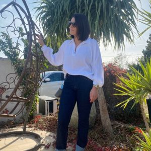 Jeans droit à ourlet effiloché (Push-up)