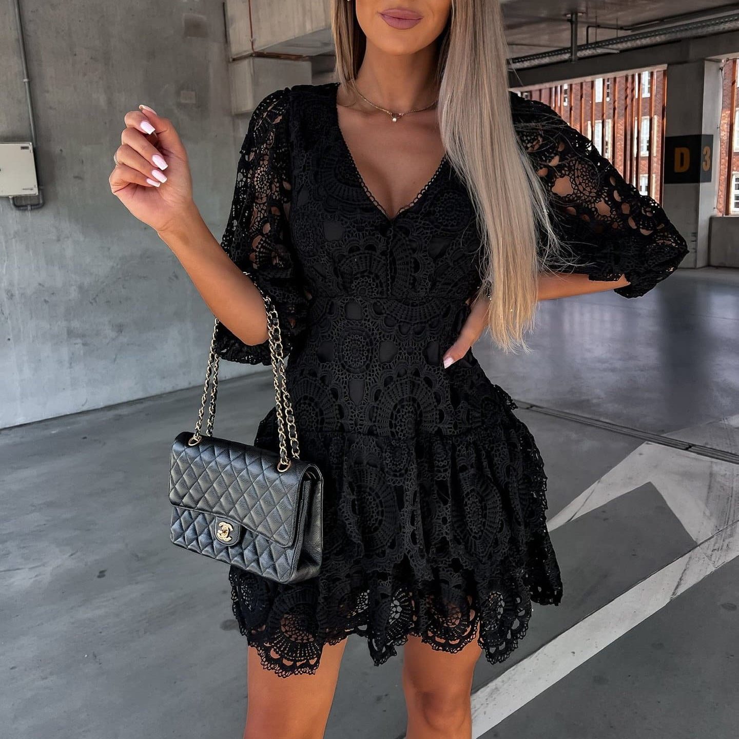 Robe Champêtre en Dentelle Courte – Image 2