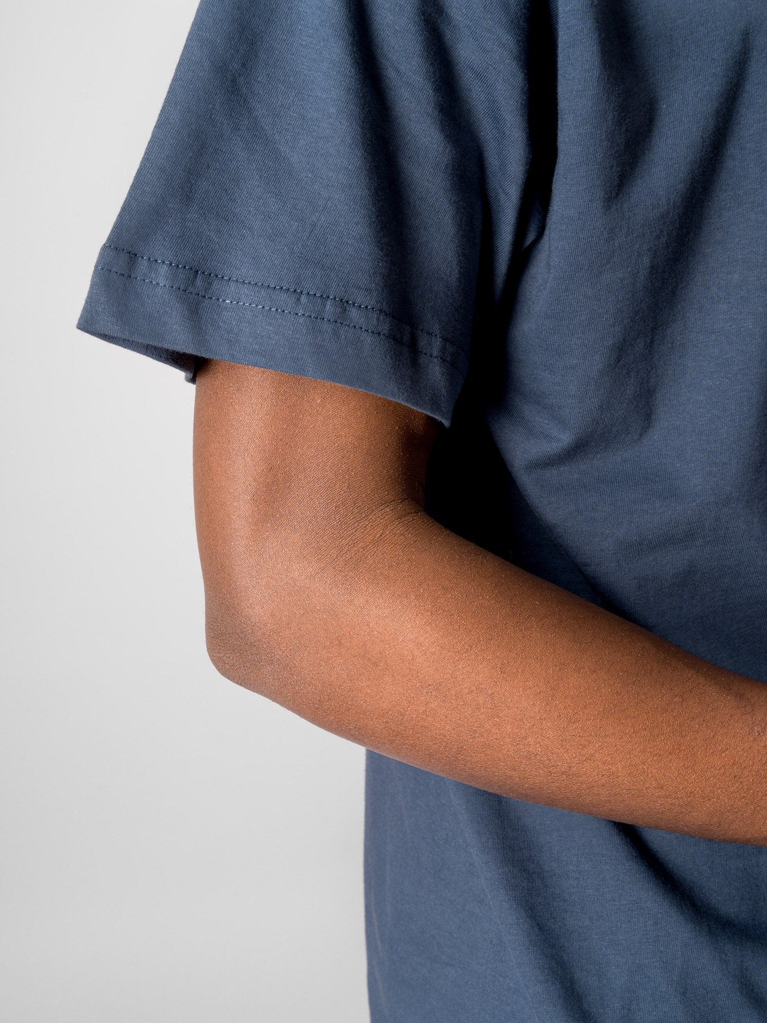 T-shirt surdimensionné - Bleu du port – Image 5