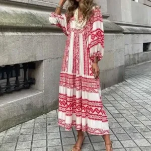 Robe longue bohème blanche à motifs rouges 