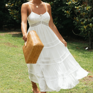 Robe longue dentelle bohème blanche sans manches