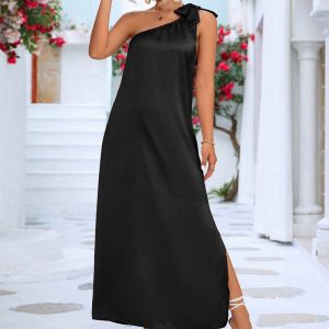 Robe bohème asymétrique noire longue à col oblique