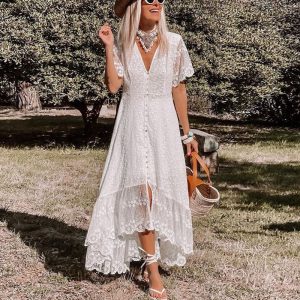 Robe longue bohème raffinée en dentelle